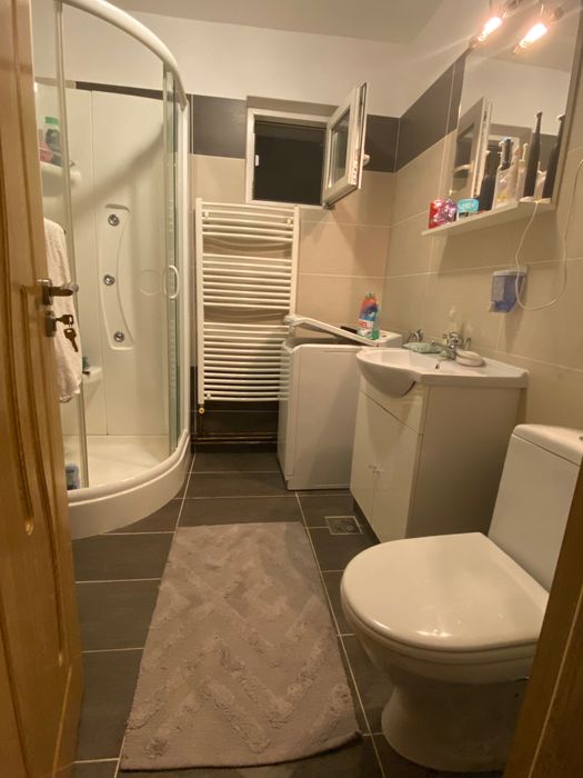 Apartament cu 4 camere