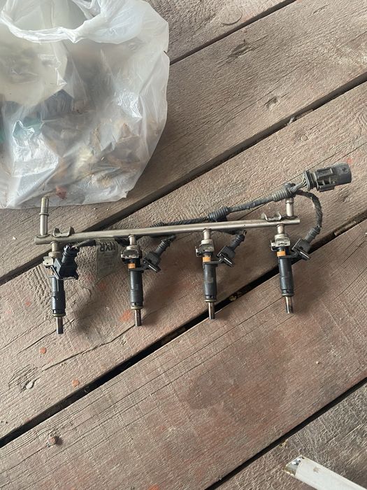 Продам дроссель и форсунки