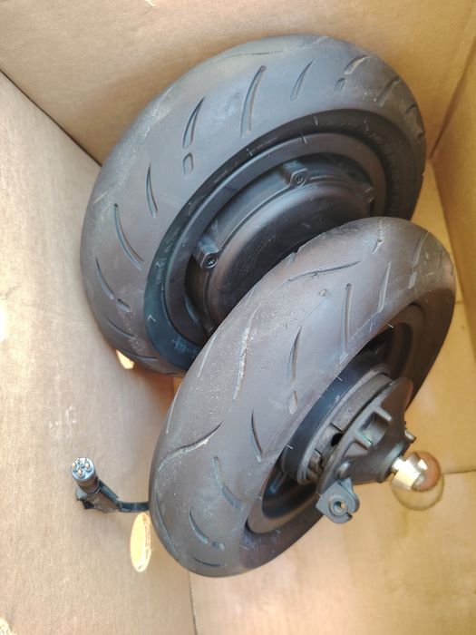 Гуми за Тротинетка с двигател