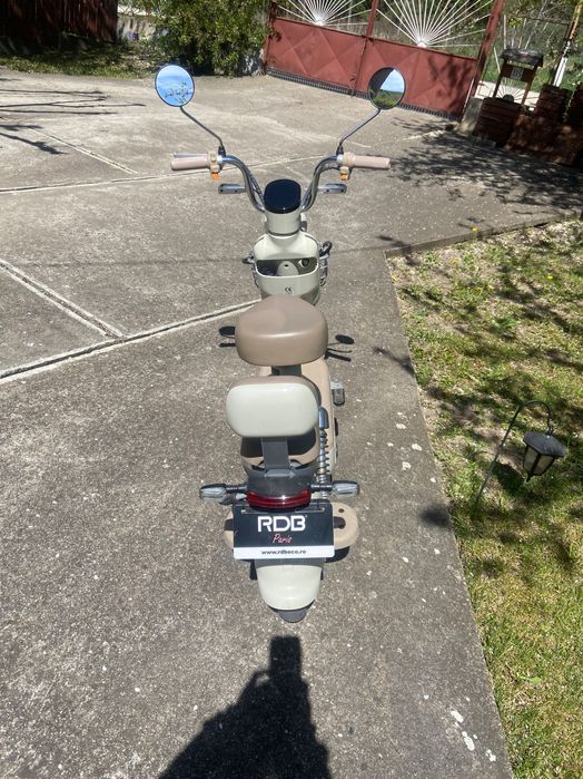 Scuter electric RDB Paris