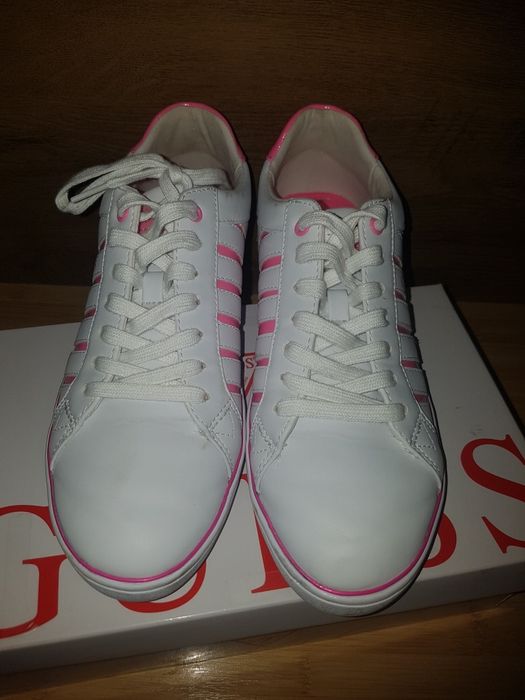 Дамски оригинални сникърси Guess