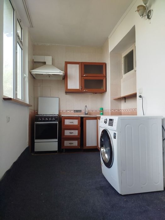 Ijaraga kvartira beriladi Sagdiyana parish olda 3 xona 3 etaj