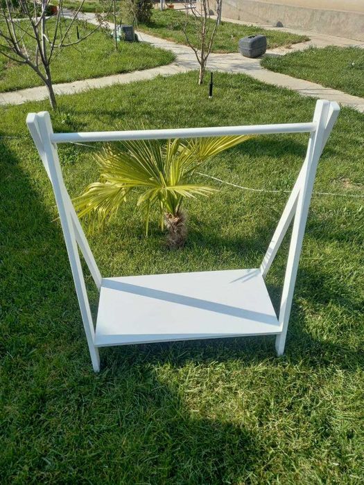 Напольная вешалка для детской одежды