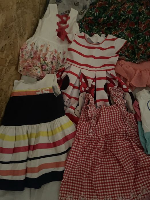 Lot hainute vara fetite 2-3 ani