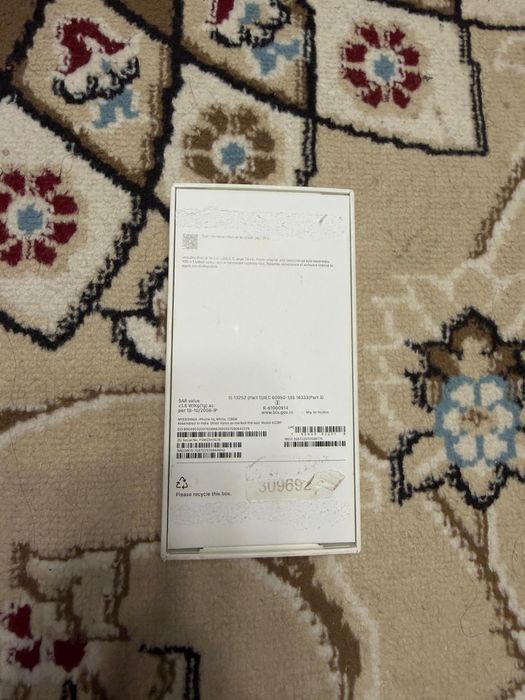 Айфон 16 өзі белый