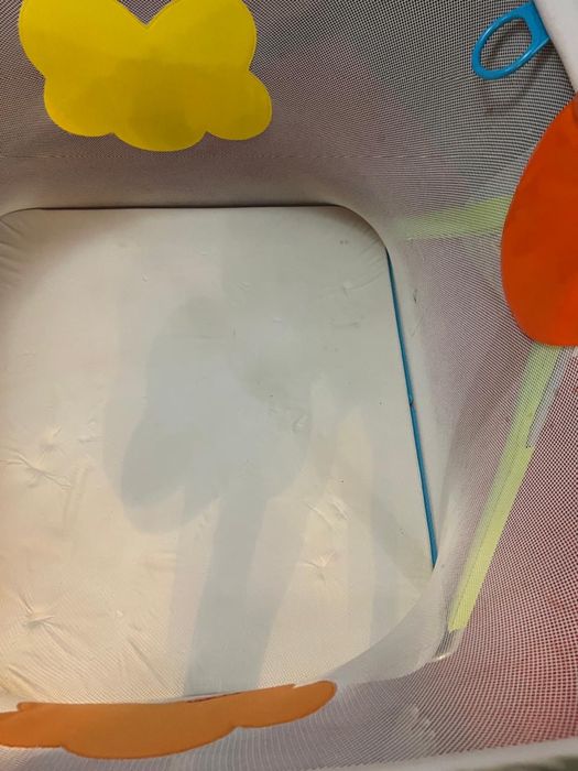 Манеж в отличном состояний