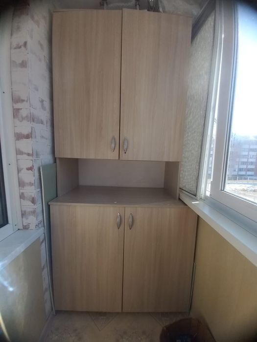 Продам  шкаф на балкон