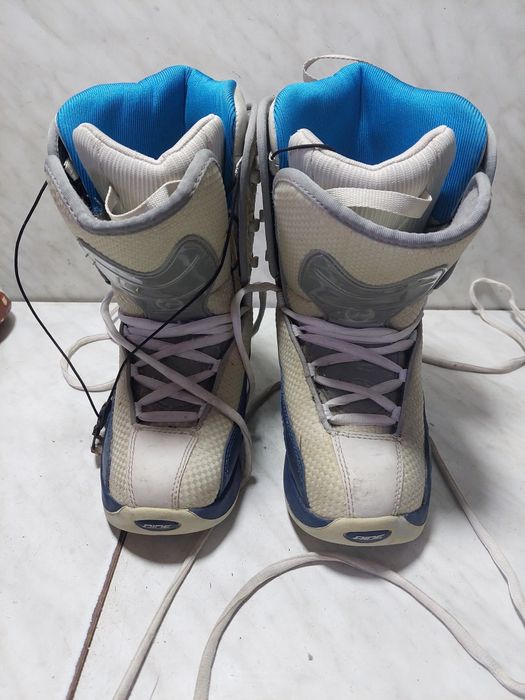 Boots buti 14 placa snowboard   Ride mărimea  36