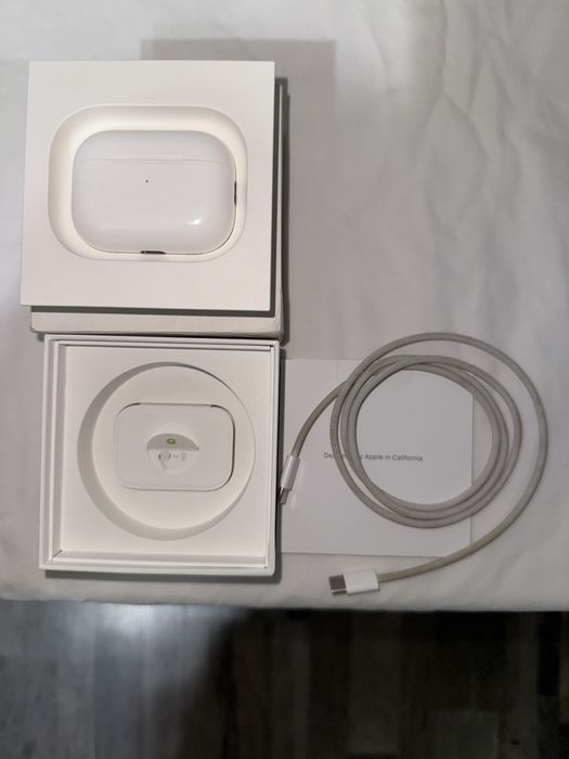 Продам Apple Airpods Pro 2