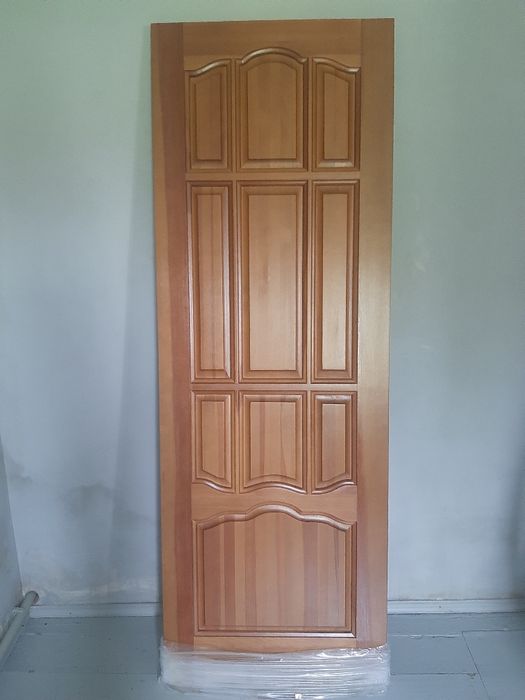 Продам дверь 70×200 Дерево