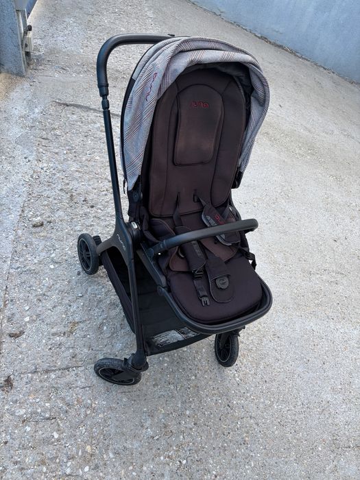 Carucior Nuna Triv Next partea Sport si Landou