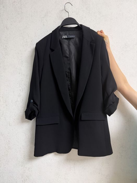 Продам черный блейзер/пиджак от Zara размер М