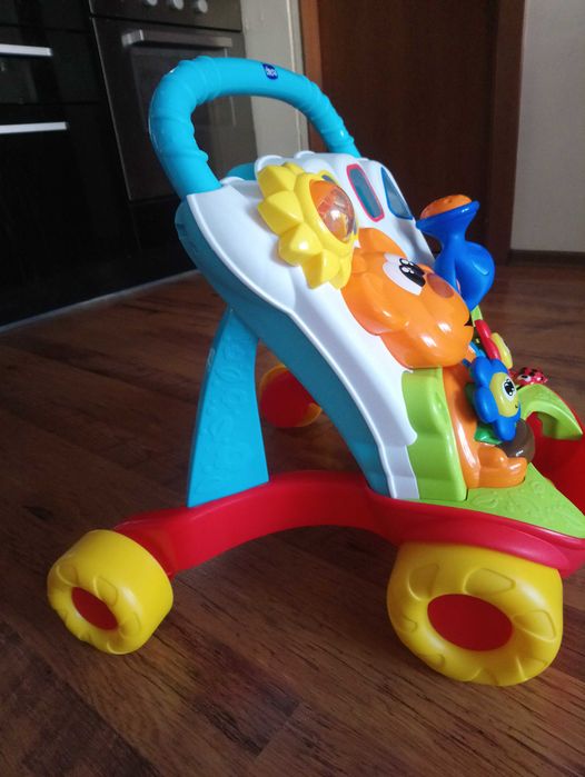 Уокър / проходилка за бутане Chicco baby gardener