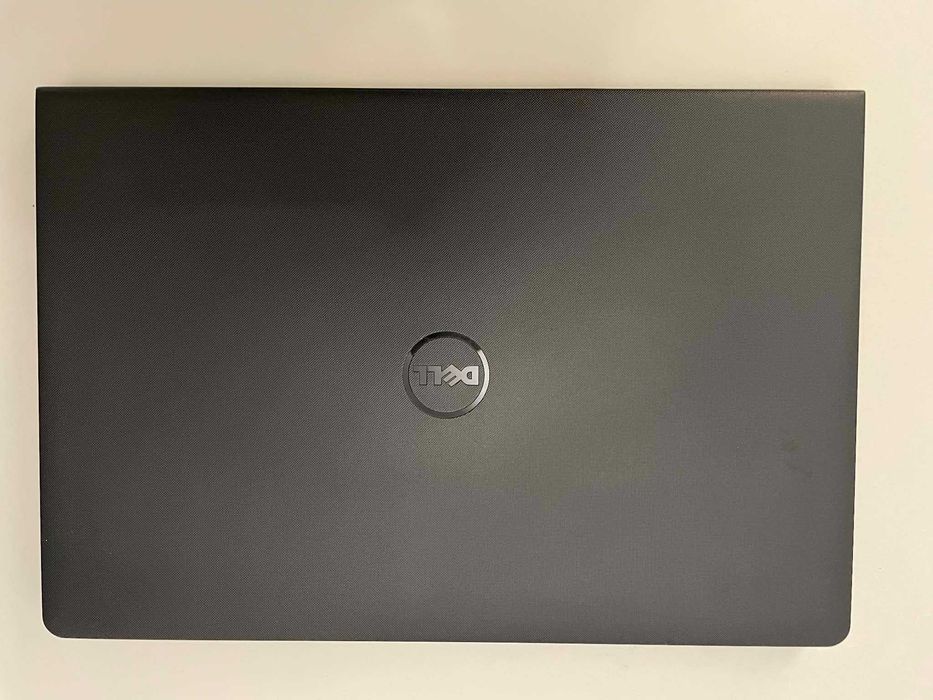 Laptop Dell Inspiron 15 3000