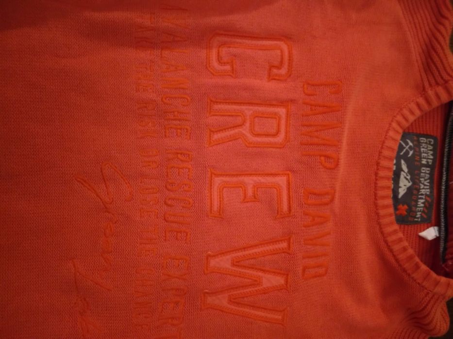 Pulover camp David L