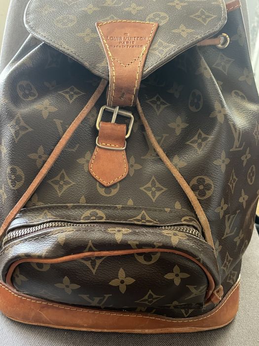 100 ПРОЦЕНТА ОРИГИНАЛНА раница на Louis Vuitton
