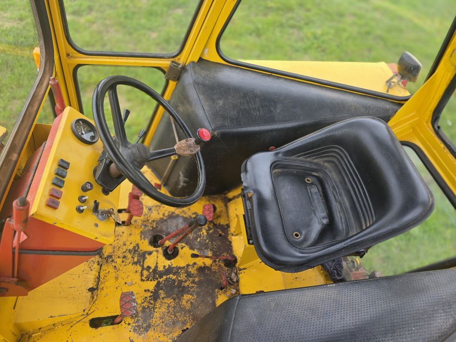 Tractor Universal 644