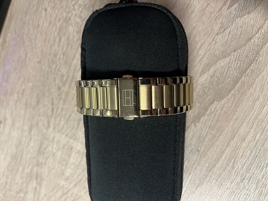 Мъжки позлатен часовник Tommy Hilfiger