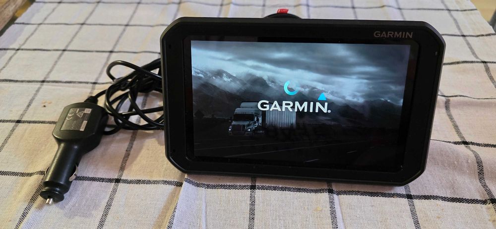 Навигация за камион Garmin Dezl/ Fleet 770 7 инча най новите карти за цяла Европа и Турция