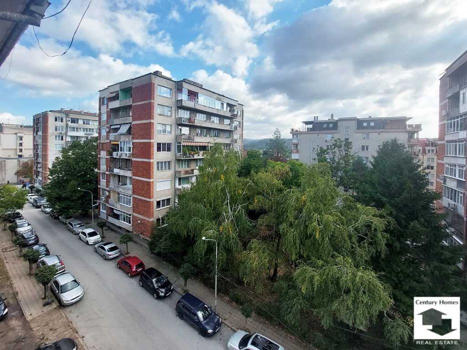 Продава се Четиристаен апартамент в Велико Търново, Център - 104 кв.м за 1616 €/кв.м - Снимка #18