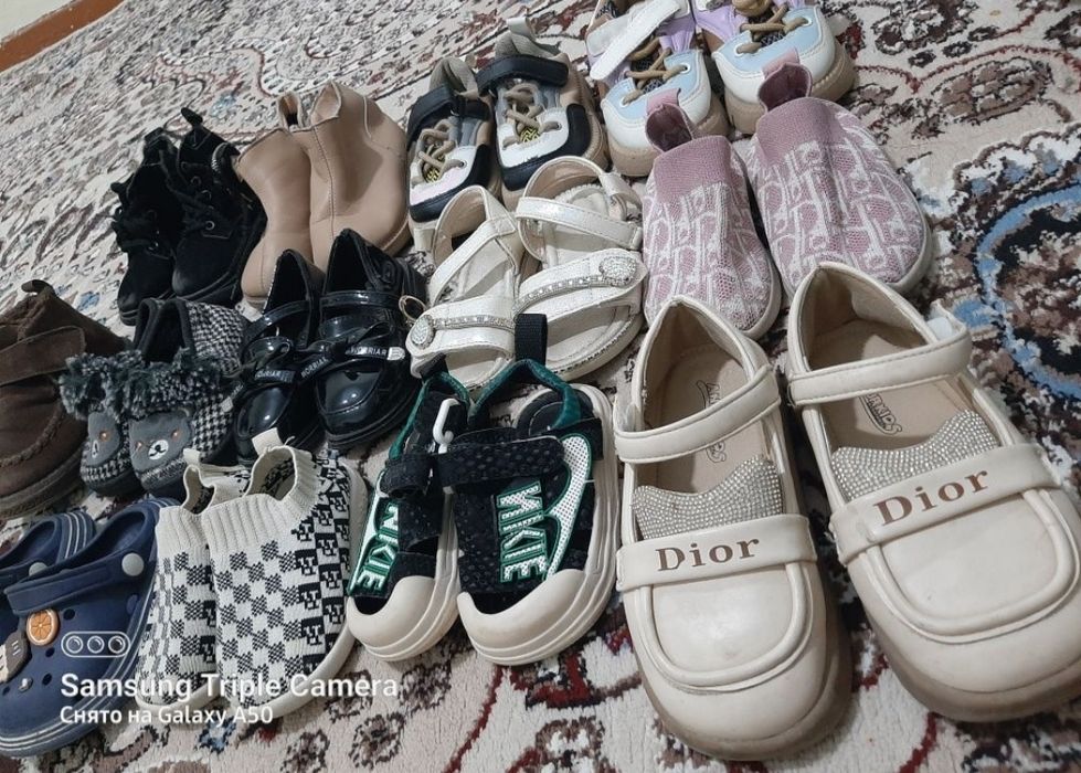Детский обувь 20 тадан зиёт бор. Размерлари хар хел