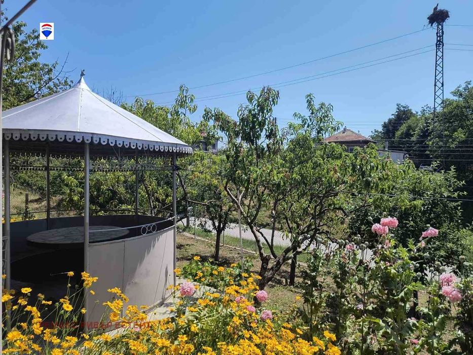 Продава се Къща в с. Тръстеник, Област Русе - 50 кв.м за 900 €/кв.м - Снимка #3