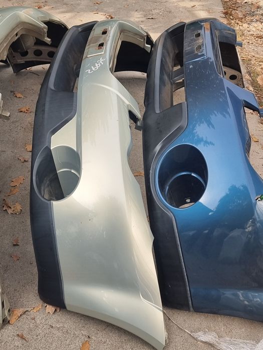 Бампер передний на Subaru Outback BP .