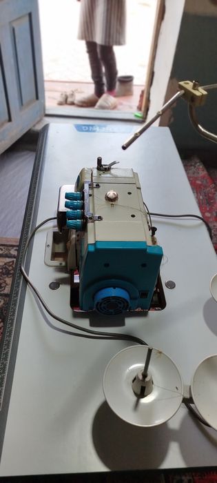 Averlo tikuv moshinasi sotiladi