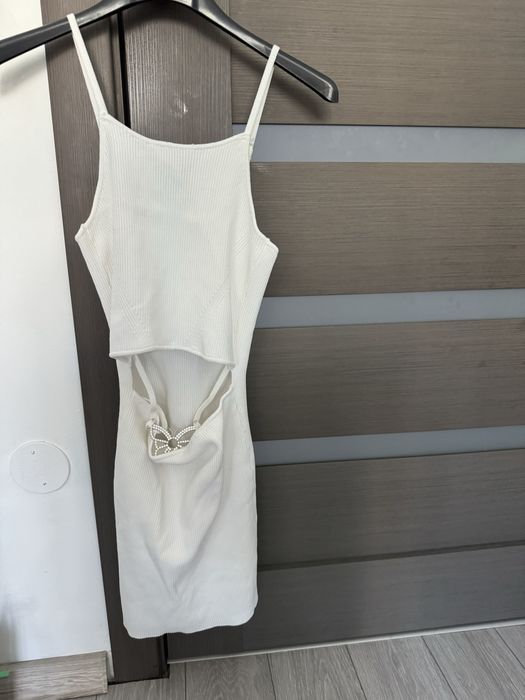 Rochia mini alba BERSHKA marimeaXS