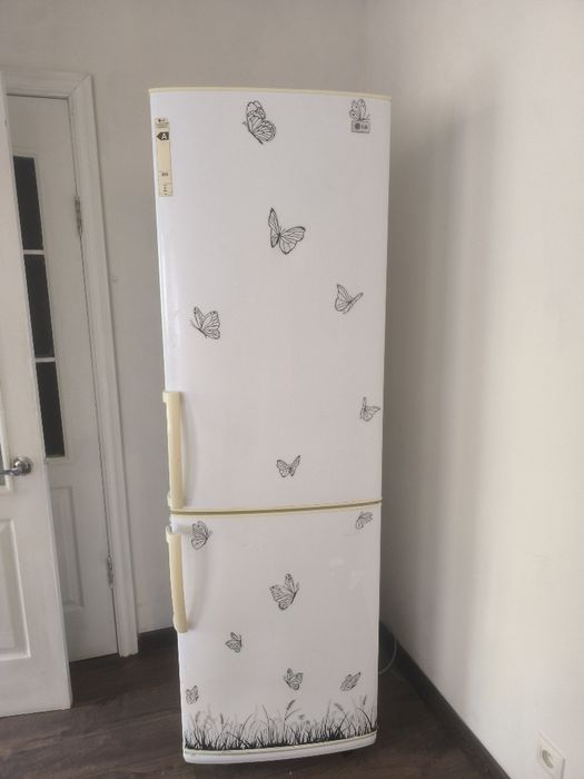 Продам холодильник