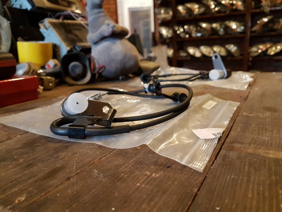 Задний Датчик ABS Lexus Rx300