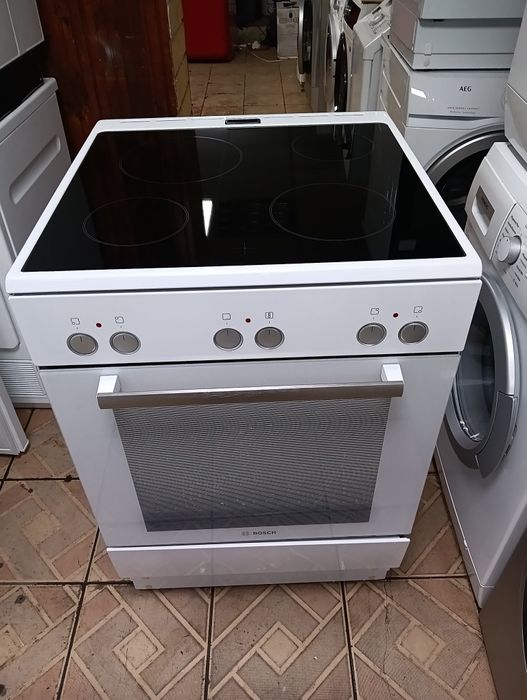 Като нова свободно стояща печка Бош Bosch с 2 години гаранция!