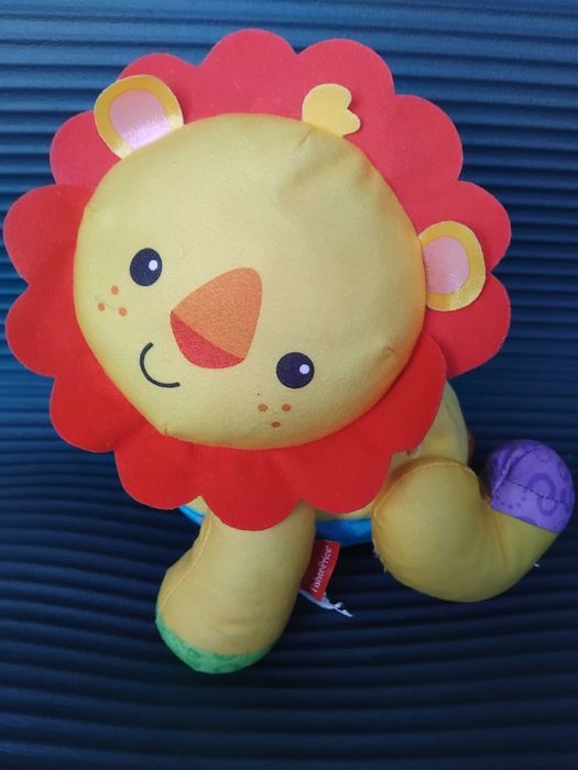 Fisher Price - Пълзящо лъвче