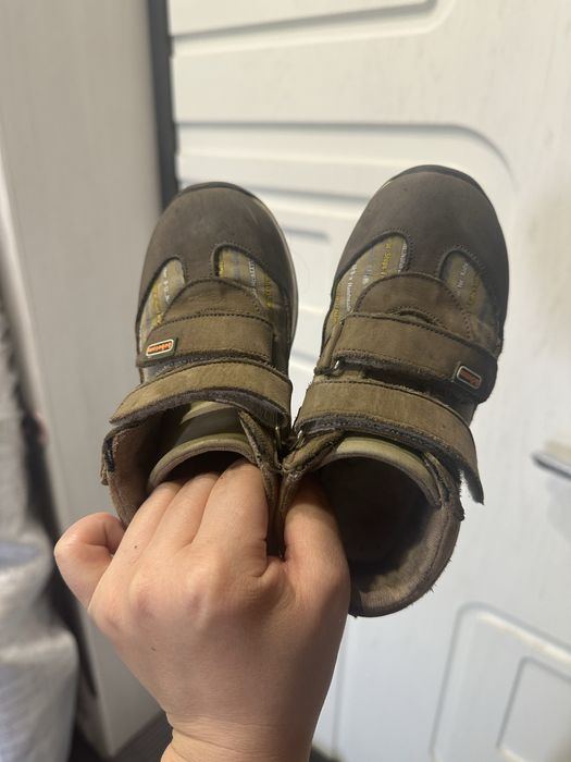 Обувь размер 26-27.