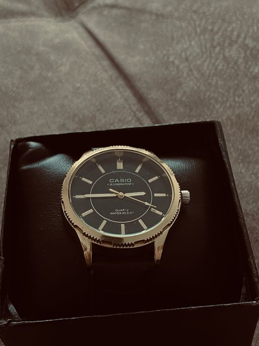 Часы Casio Illuminator