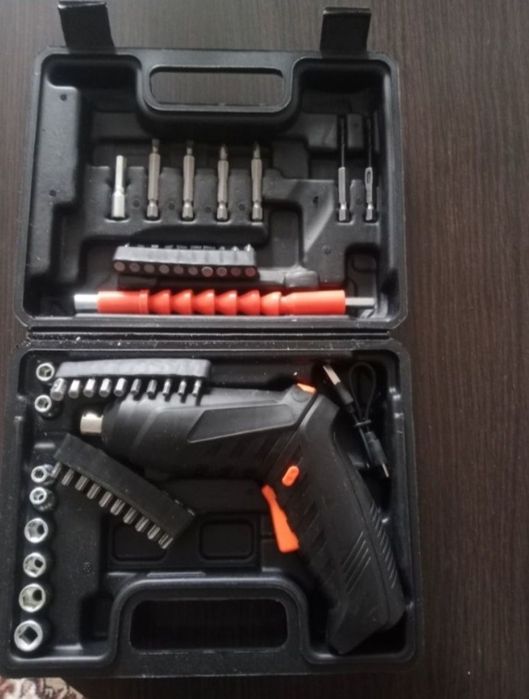 Дрель шуруповерт электрический