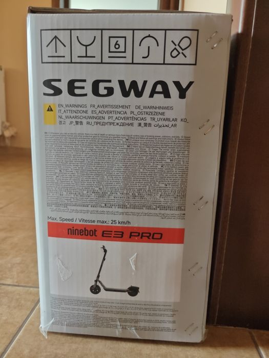 Trotinetă electrică Segway Ninebot E3 Pro (sigilată)