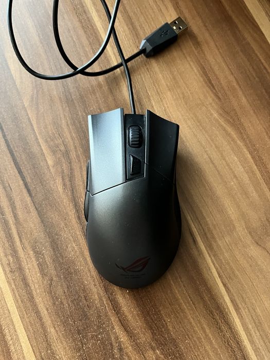 Продам игровую мышь Asus ROG Gladius