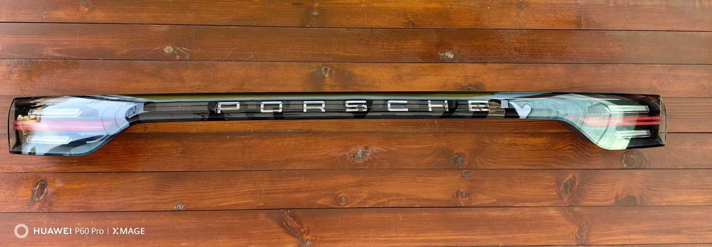 Стоп за Porsche Cayenne 9Y0 / Централен лед панел за Порше Кайен 9у0