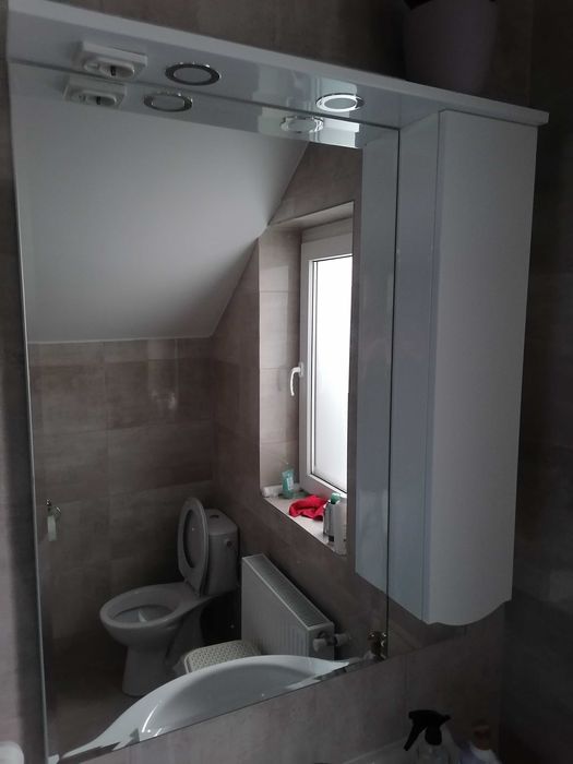 Dulap baie cu priza și lumina