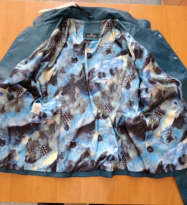 Кожаная куртка женская