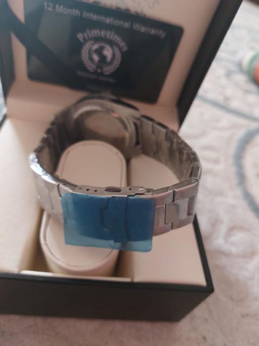 Швейцарский часы