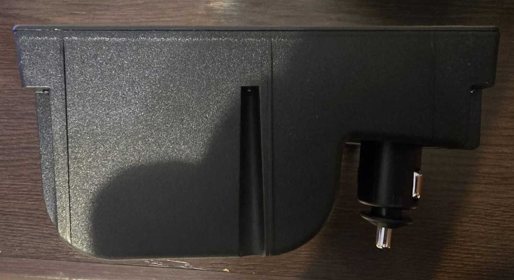 Încărcător Wireless și Priză 12V pentru VW Jetta MK6 – Fast Charging!