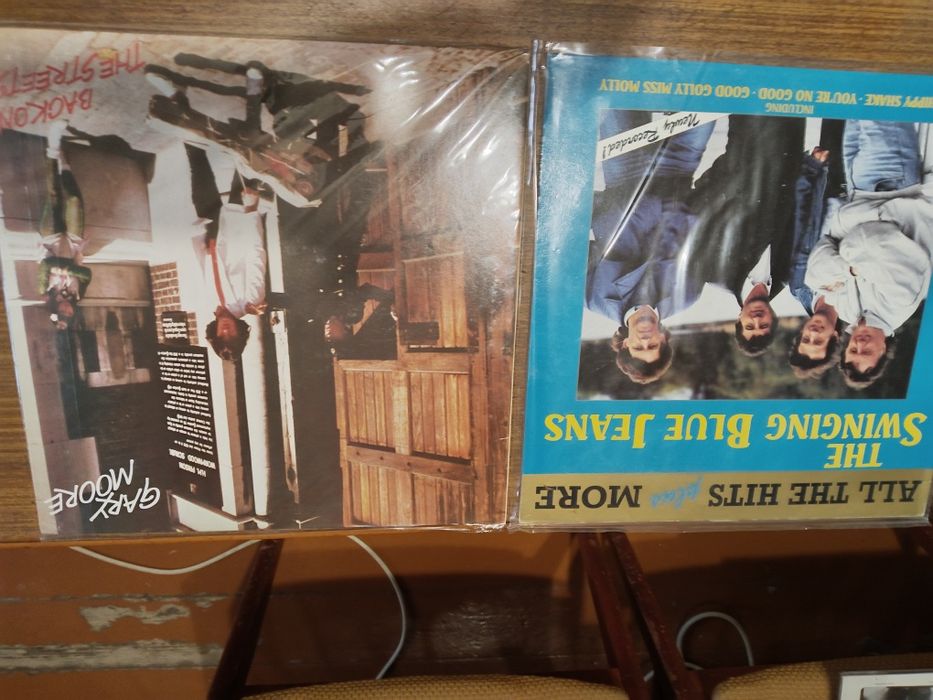 Виниловые пластинки продам.