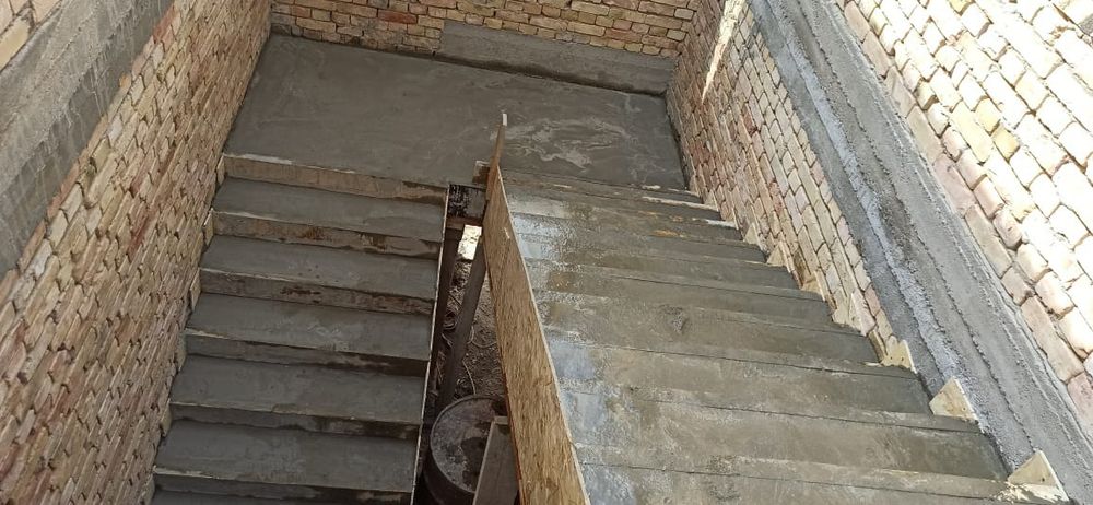 Лестница из бетонна Тараз