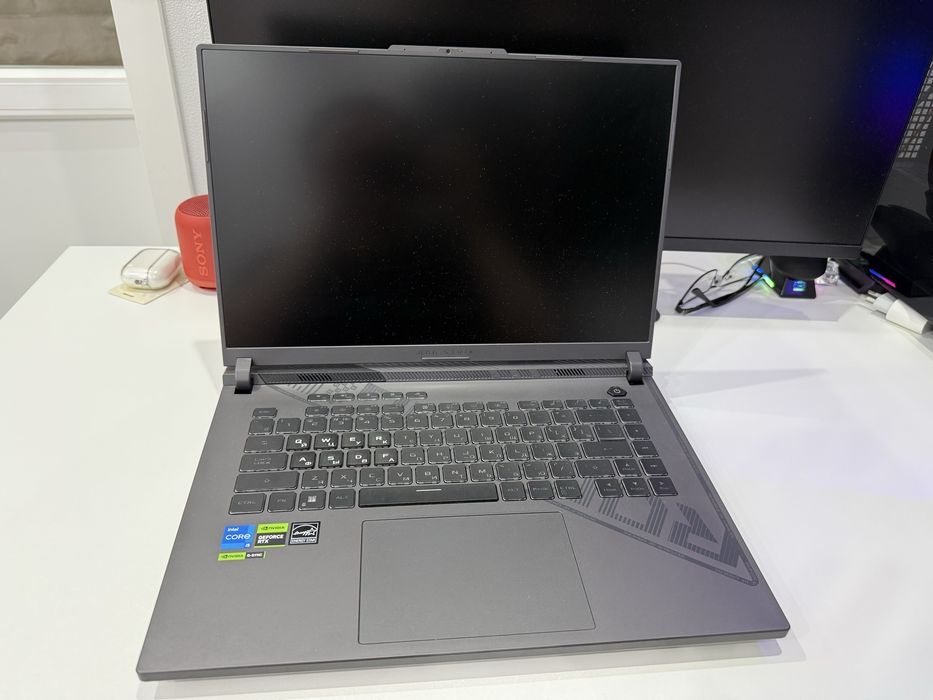 Asus ROG Strix G16