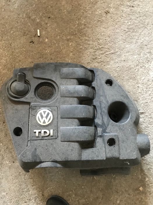 Kапак кора кори  за двигател за Vw Passat BMW Golf Polo Mercedes Audi