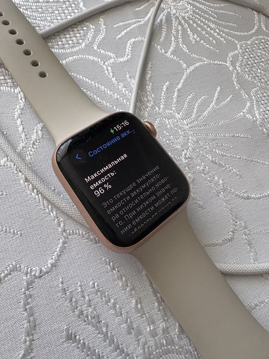 Apple Watch SE 44mm АКБ96%