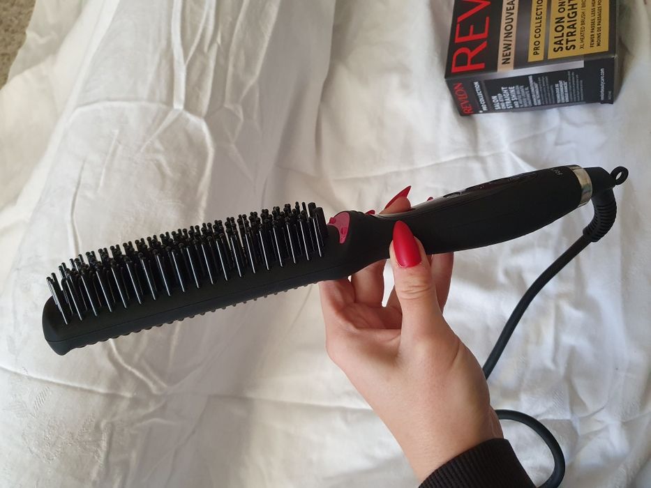 Електрическа четка за коса REVLON Pro Collection RVST2168E