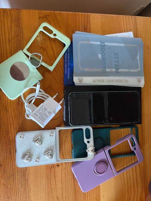 Samsung Flip 5 Mint
